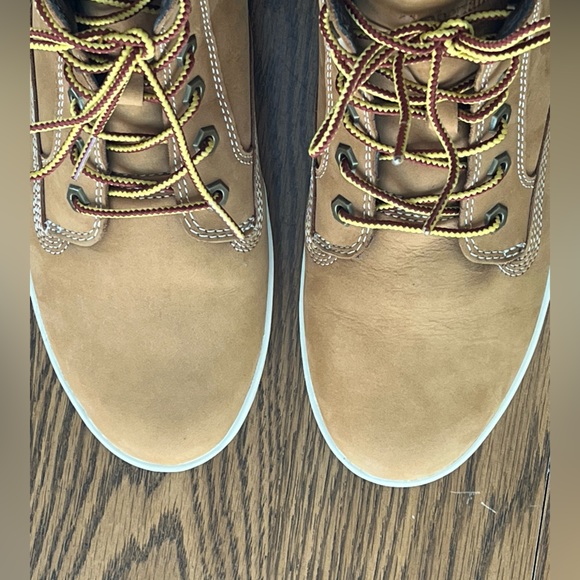 EUC Timberland Women’s Boots - Wheat color. Size 9.5 US. - Picture 9 of 11